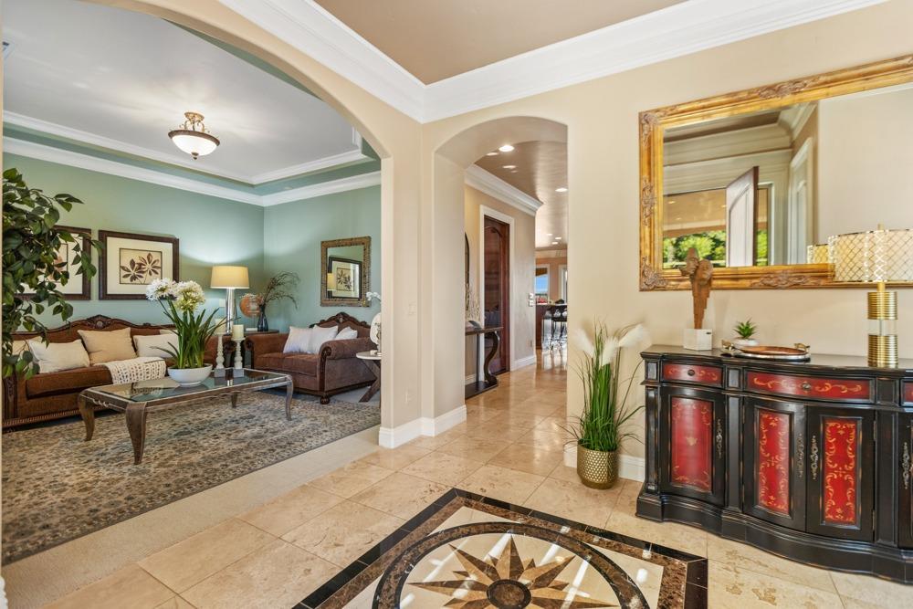 Detail Gallery Image 12 of 65 For 7543 Old Pear Hill Ln, Penryn,  CA 95663 - 5 Beds | 4/2 Baths