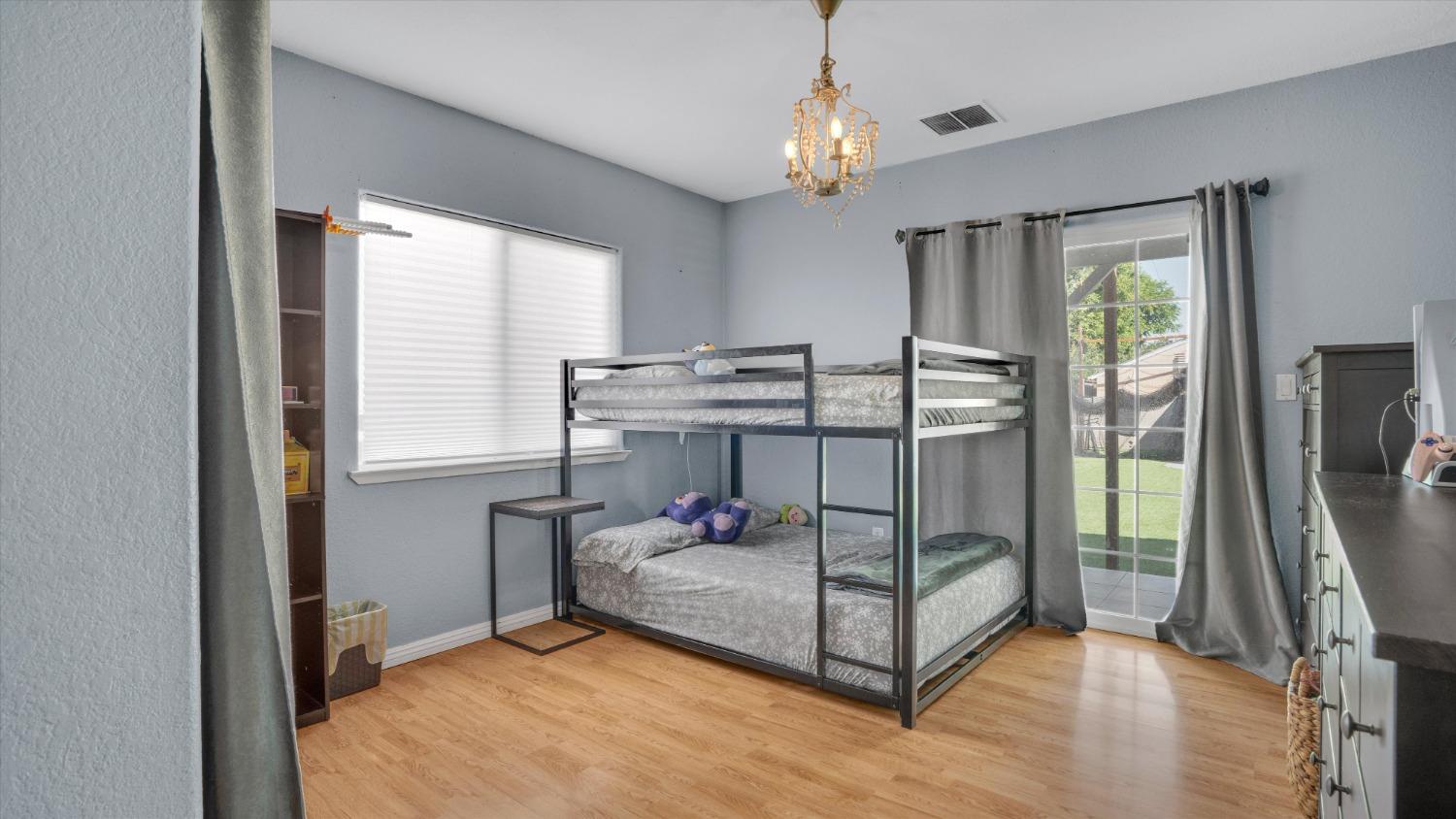 Detail Gallery Image 10 of 19 For 1175 Whitton Ave, San Jose,  CA 95116 - 3 Beds | 3 Baths