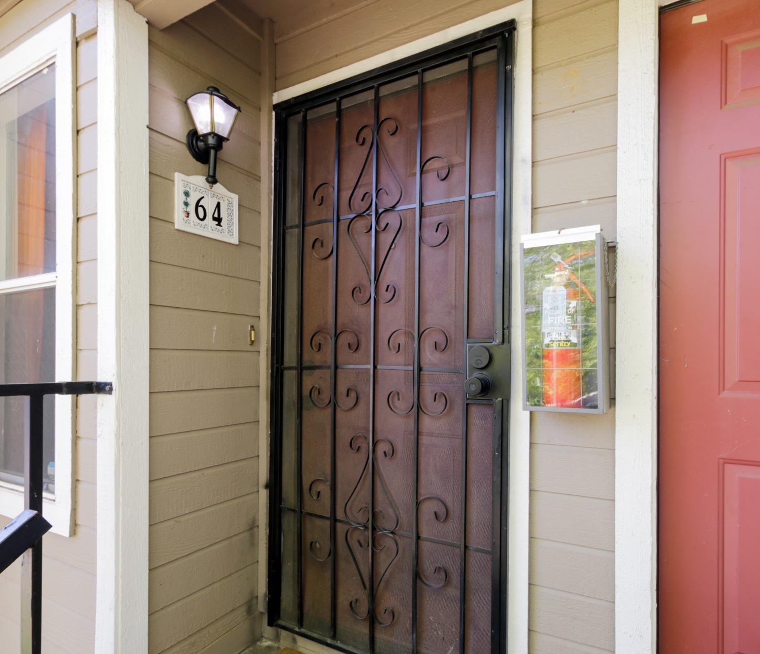 Photo #4: 225057795 Listing: Photo #4