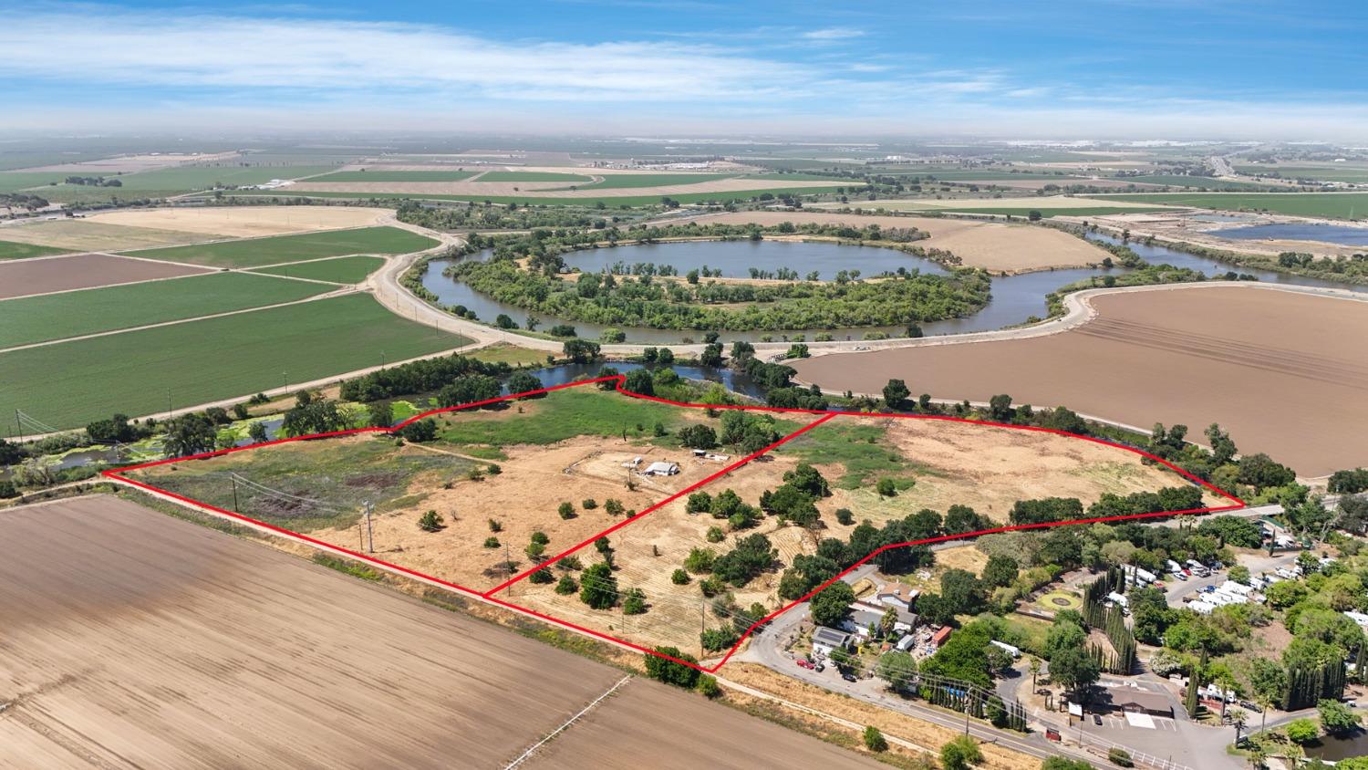 Detail Gallery Image 6 of 27 For 1390 Williamson Rd, Manteca,  CA 95337 - 3 Beds | 1 Baths