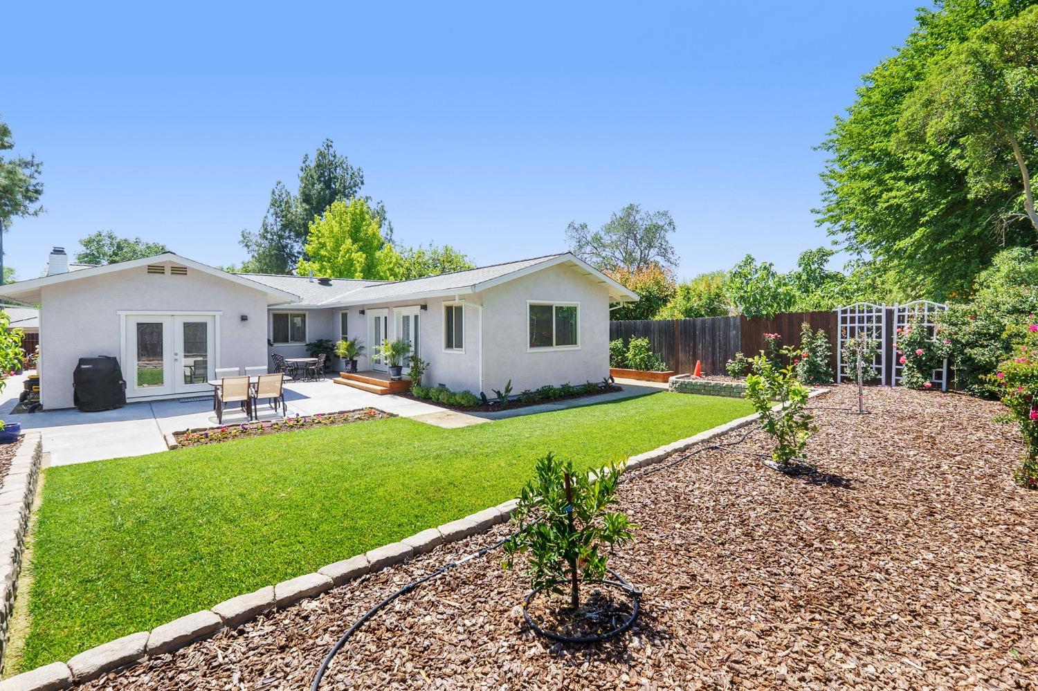 Detail Gallery Image 29 of 30 For 2821 Loyola Dr, Davis,  CA 95618 - 3 Beds | 2 Baths