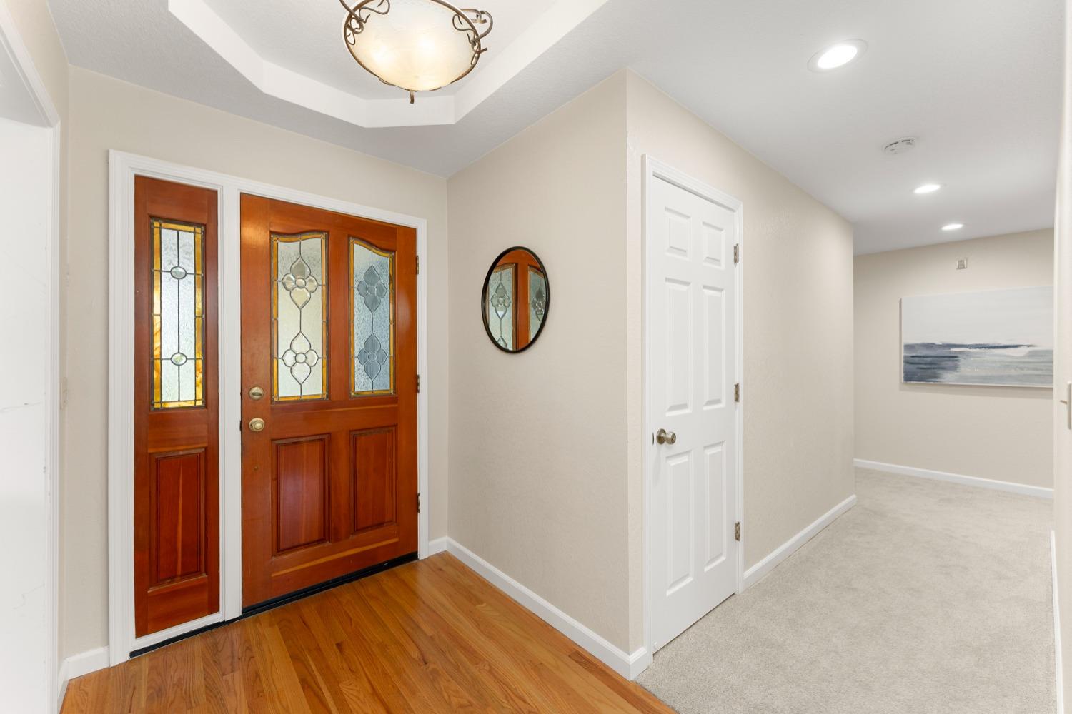 Detail Gallery Image 4 of 38 For 8462 Hialeah Way, Fair Oaks,  CA 95628 - 4 Beds | 3 Baths
