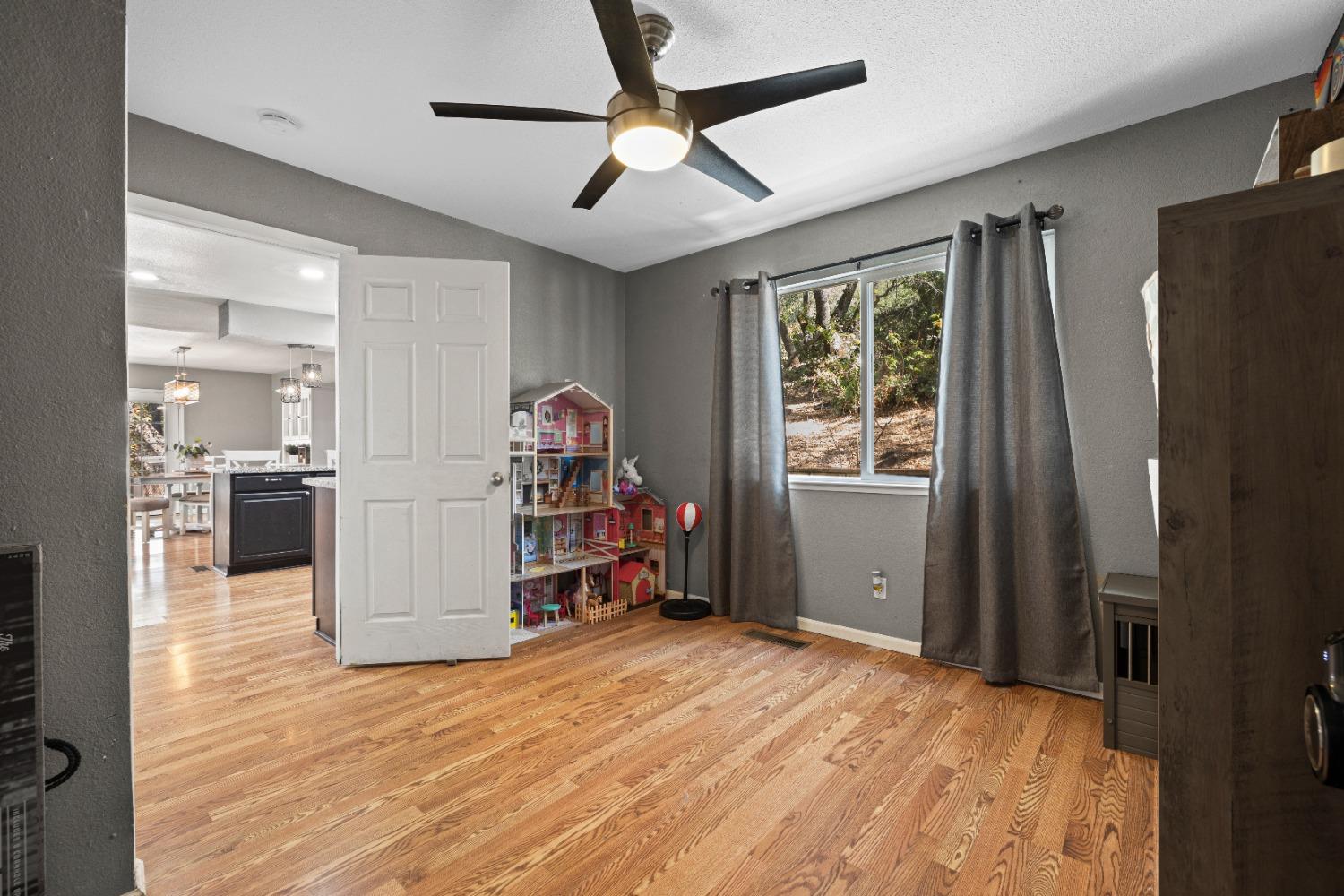 Detail Gallery Image 18 of 45 For 3375 Braniff Ct. Ct, Cameron Park,  CA 95682 - 4 Beds | 2/1 Baths