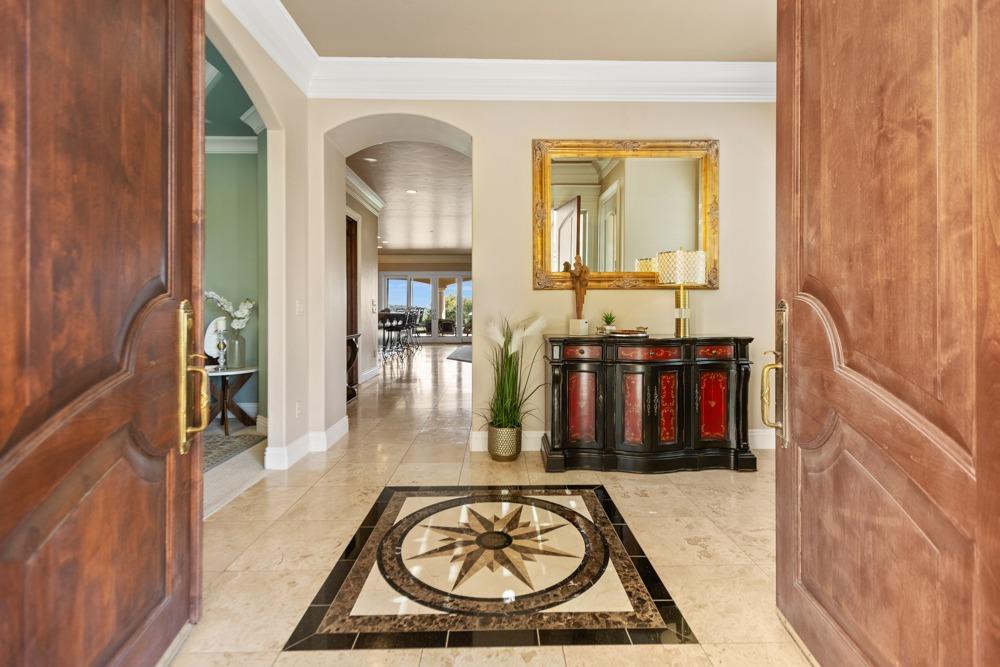 Detail Gallery Image 11 of 65 For 7543 Old Pear Hill Ln, Penryn,  CA 95663 - 5 Beds | 4/2 Baths