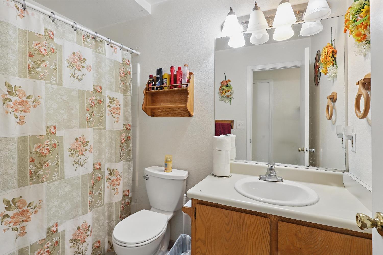 Detail Gallery Image 13 of 24 For 1482 Pintail Cir, Los Banos,  CA 93635 - 3 Beds | 2 Baths