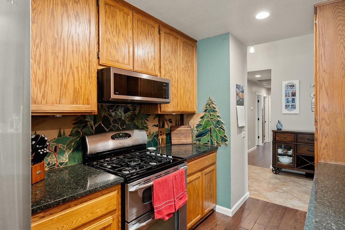 Detail Gallery Image 23 of 64 For 5844 Cold Springs Dr, Foresthill,  CA 95631 - 3 Beds | 3 Baths