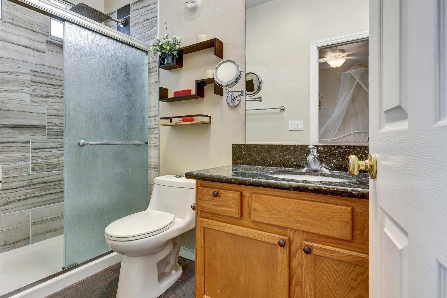 Detail Gallery Image 40 of 65 For 9500 Chicory Field Way, Elk Grove,  CA 95624 - 5 Beds | 4 Baths