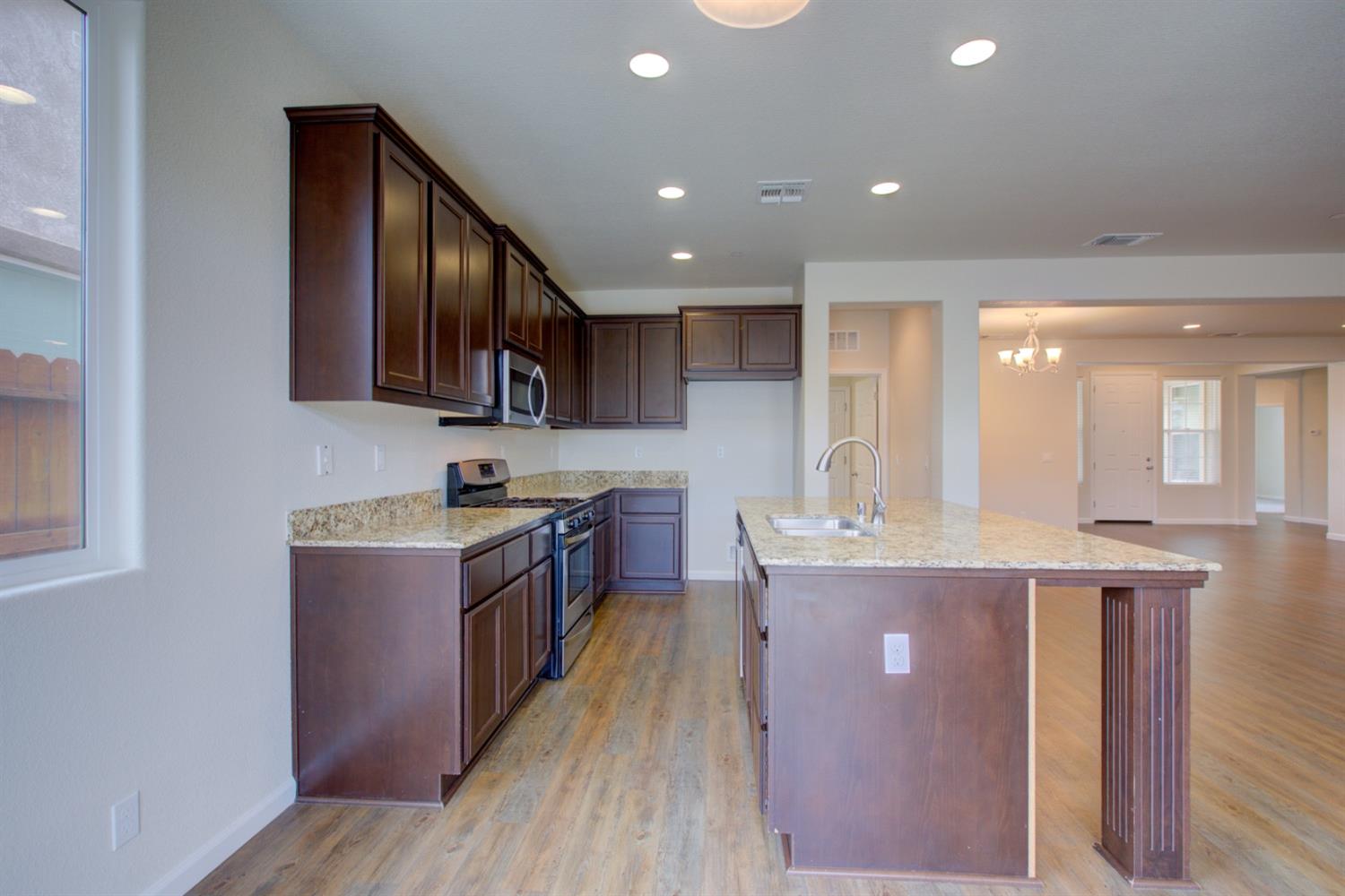 Detail Gallery Image 27 of 54 For 731 Big Ben Ct, Newman,  CA 95360 - 4 Beds | 2 Baths