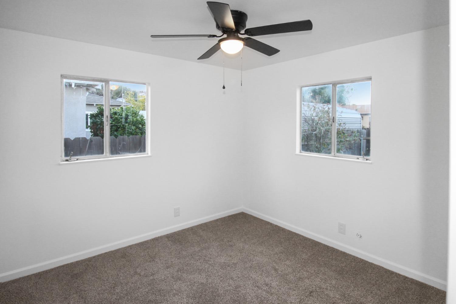 Detail Gallery Image 15 of 17 For 1321 Mount Vernon Dr, Modesto,  CA 95350 - 3 Beds | 2 Baths
