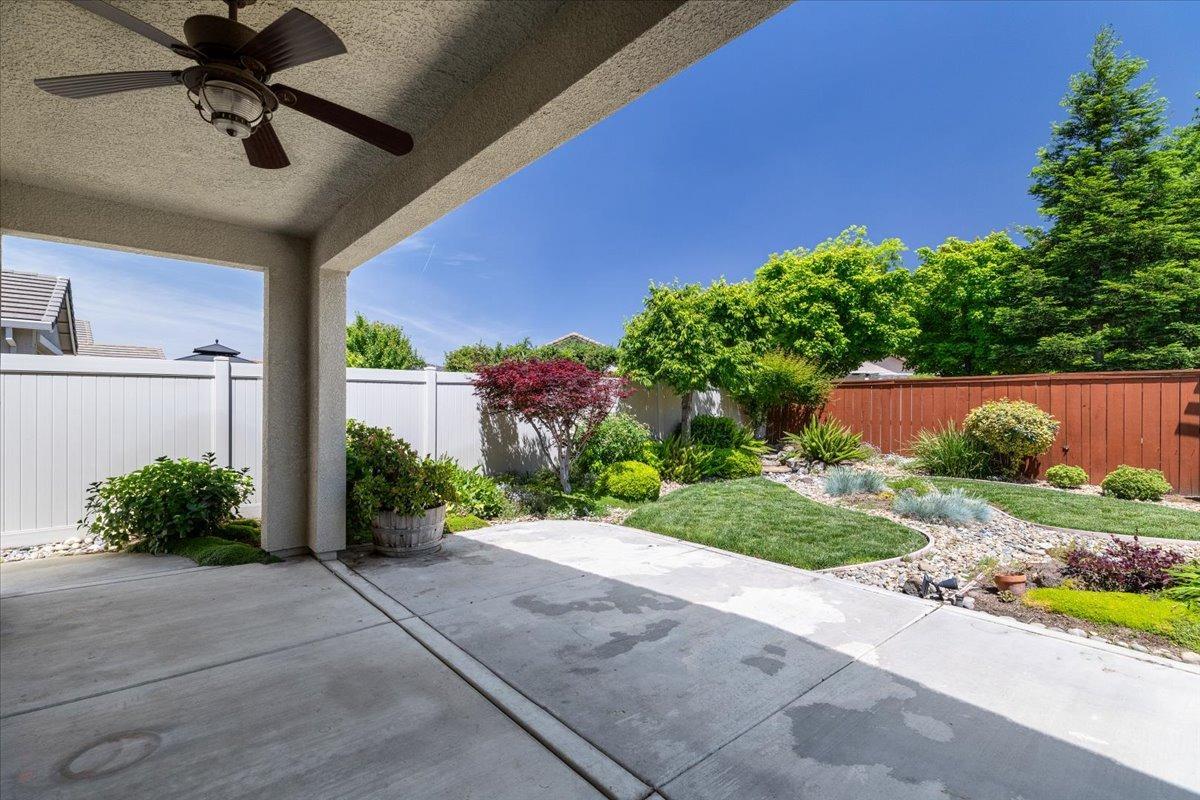 Detail Gallery Image 39 of 84 For 1377 Arbor Brook Dr, Manteca,  CA 95336 - 3 Beds | 2 Baths