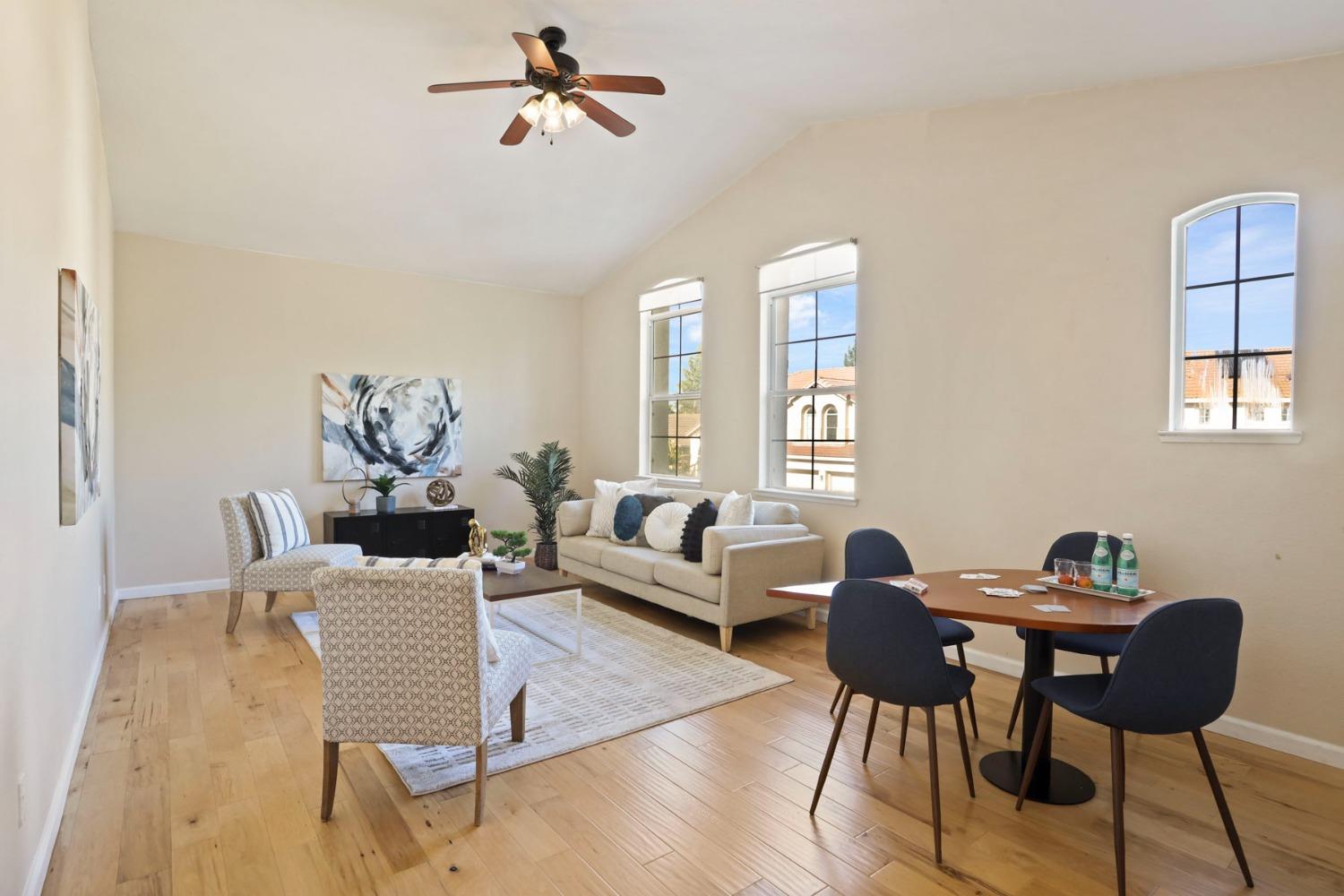 Detail Gallery Image 39 of 65 For 9572 Crystal Water Way, Elk Grove,  CA 95624 - 6 Beds | 4/1 Baths