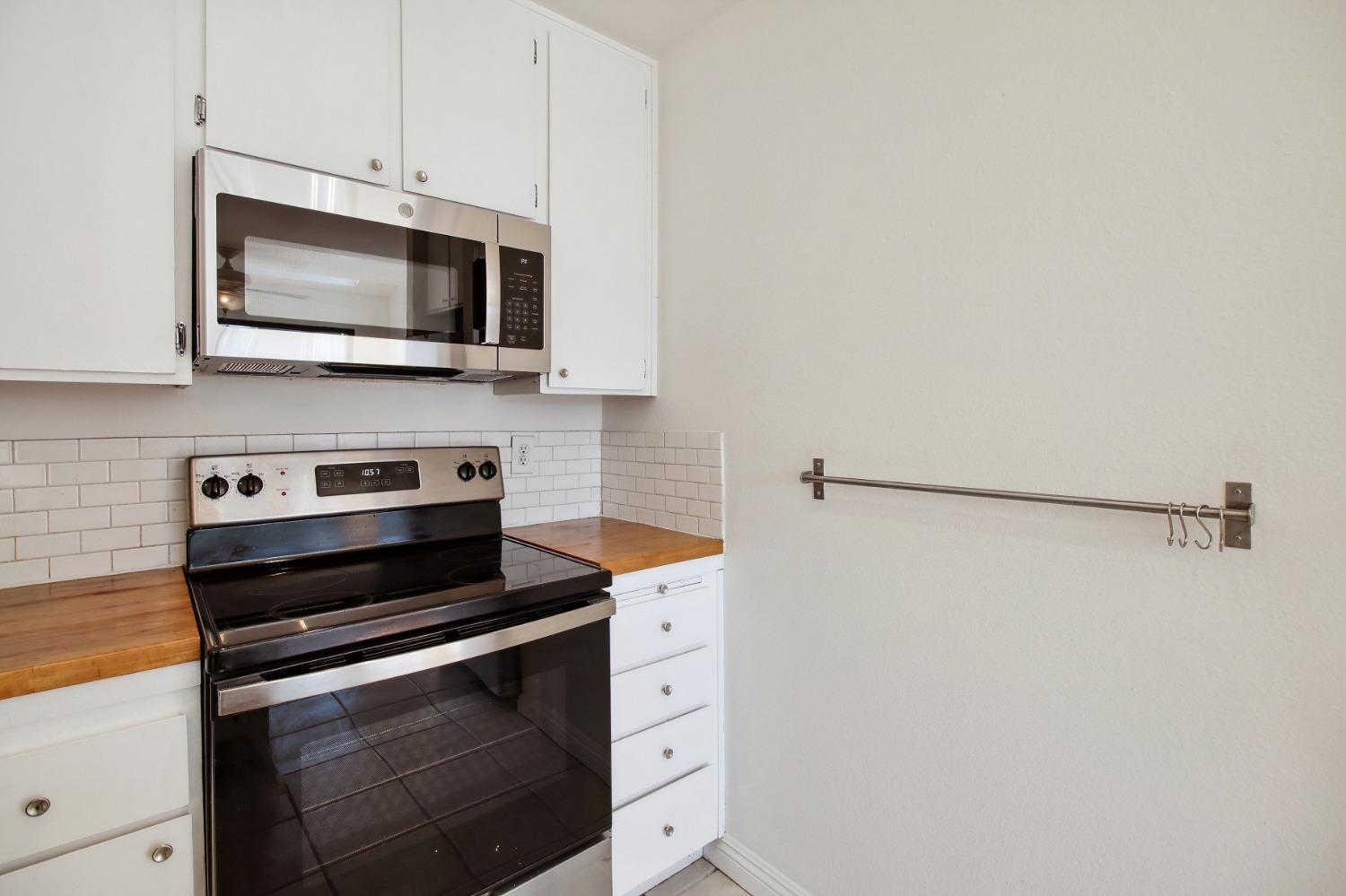 Photo #22: 225057692 Listing: Photo #22