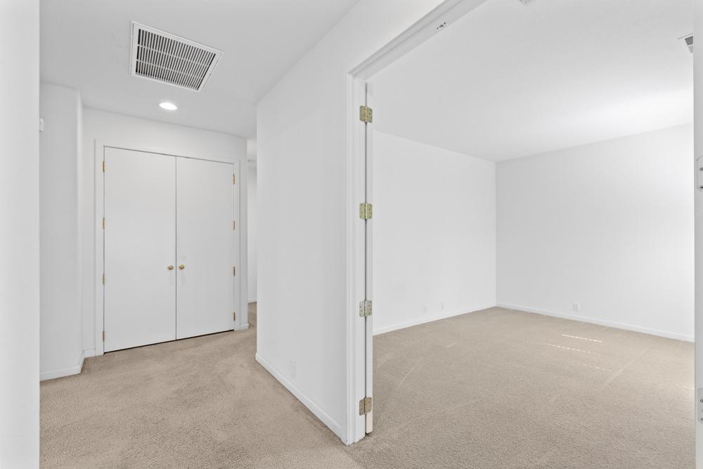 Detail Gallery Image 27 of 56 For 9608 Golf Course Ln, Elk Grove,  CA 95758 - 2 Beds | 2 Baths