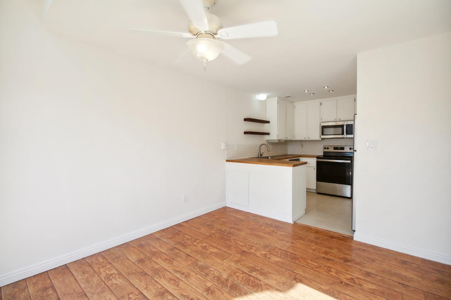 Photo #16: 225057692 Listing: Photo #16