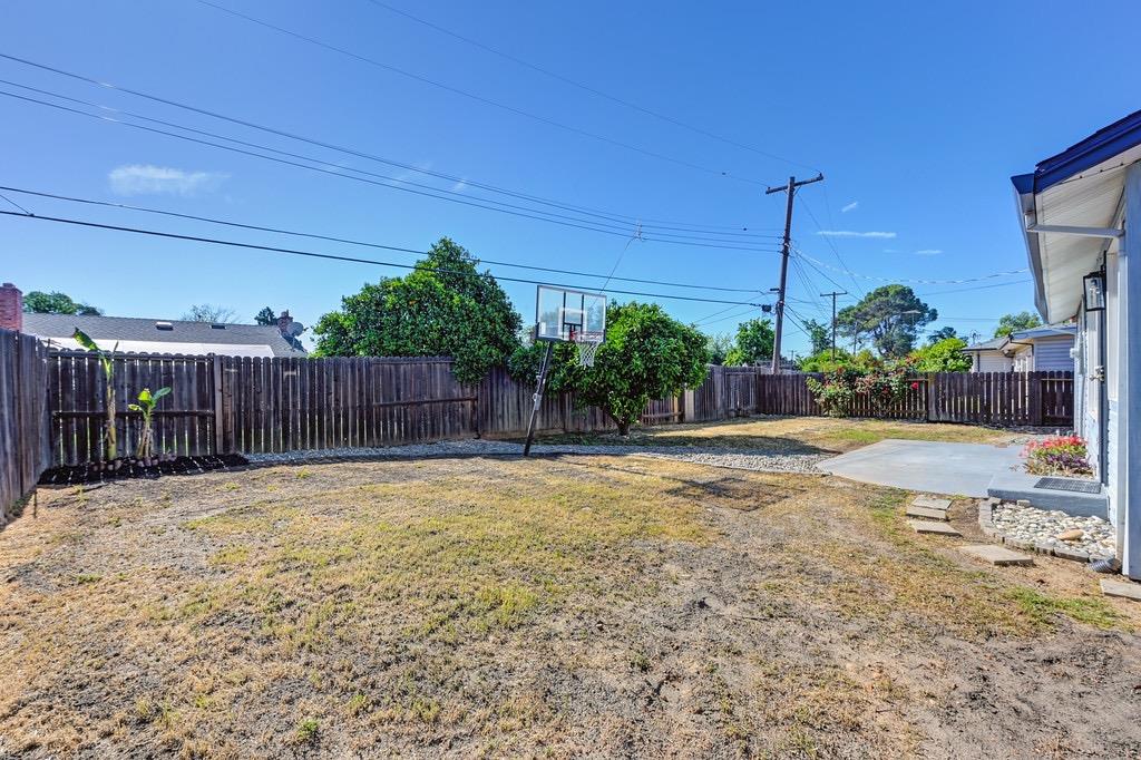 Detail Gallery Image 40 of 44 For 2517 Zinfandel Dr, Rancho Cordova,  CA 95670 - 3 Beds | 2 Baths