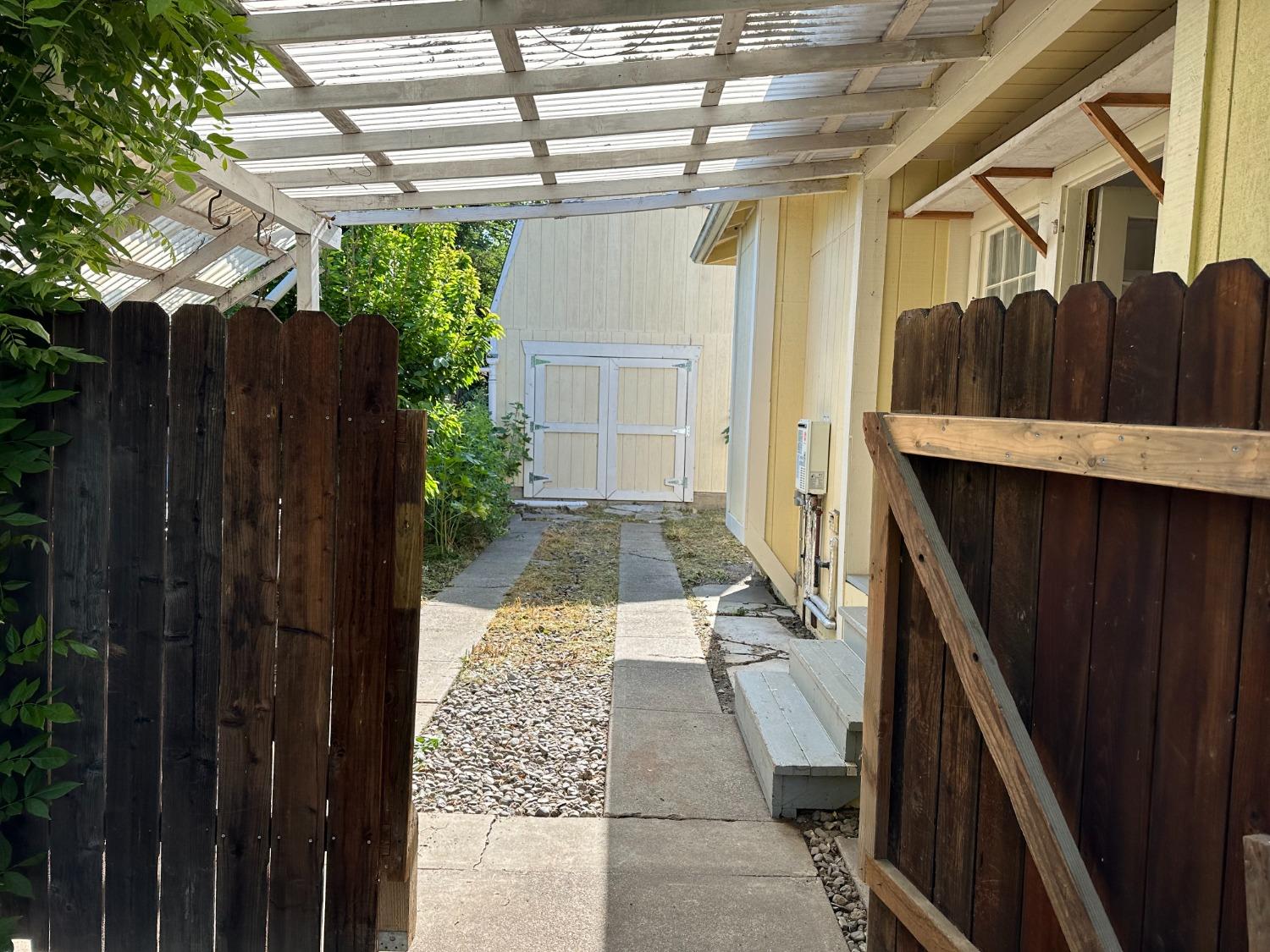 Detail Gallery Image 31 of 33 For 845 4th St, Woodland,  CA 95695 - 3 Beds | 1 Baths
