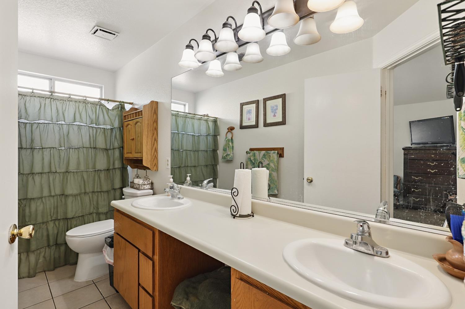 Detail Gallery Image 17 of 24 For 1482 Pintail Cir, Los Banos,  CA 93635 - 3 Beds | 2 Baths