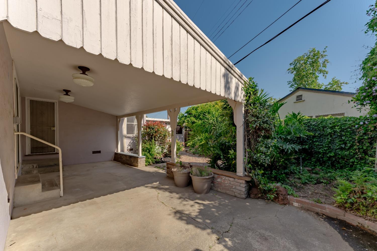 Detail Gallery Image 23 of 33 For 5936 11th Ave, Sacramento,  CA 95820 - 3 Beds | 1 Baths