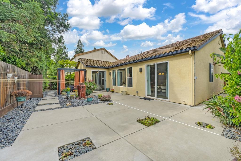 Detail Gallery Image 34 of 57 For 9577 Arcada Ct, Elk Grove,  CA 95624 - 3 Beds | 2 Baths