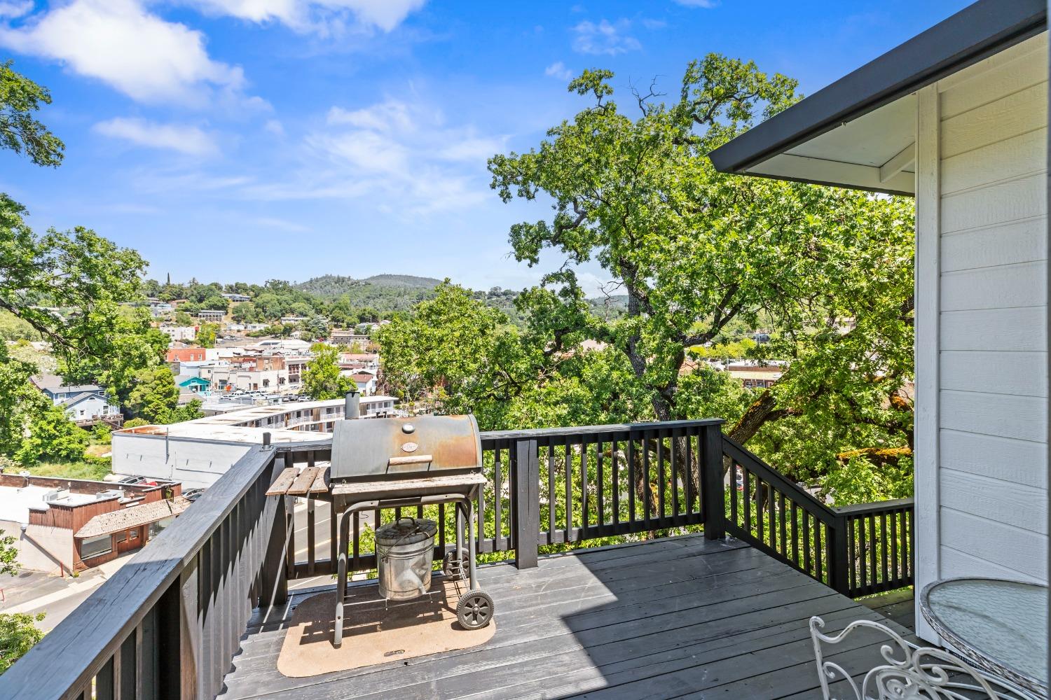 Detail Gallery Image 49 of 65 For 100 W Church Ln, Sonora,  CA 95370 - 4 Beds | 4 Baths