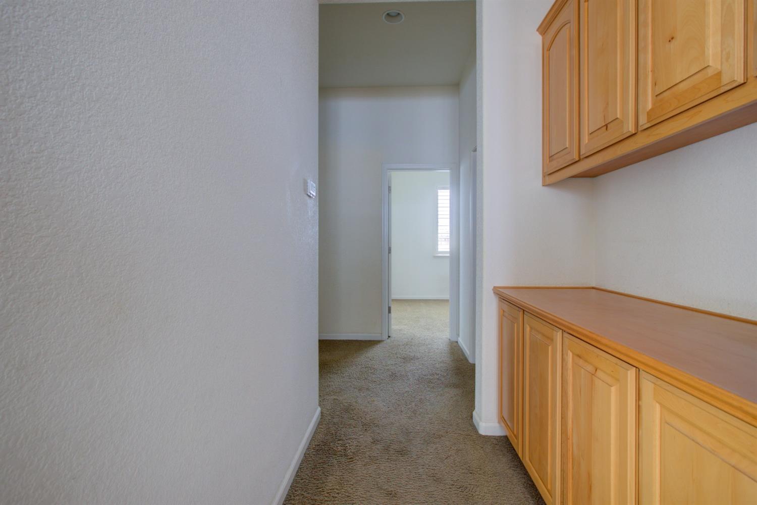 Detail Gallery Image 8 of 37 For 3804 Apple Blossom Ln, Turlock,  CA 95382 - 3 Beds | 2 Baths