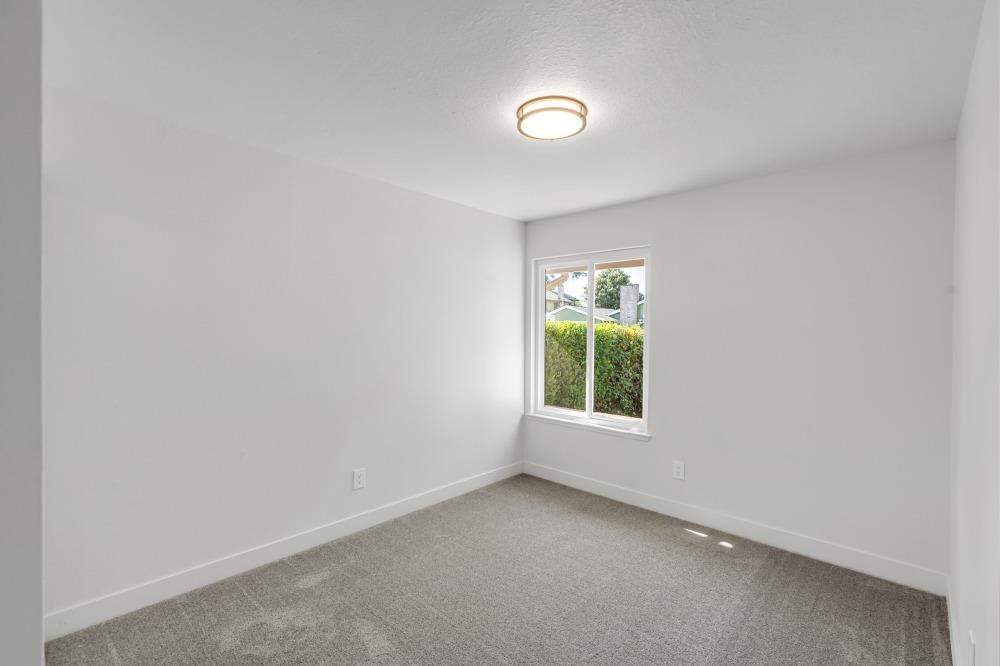 Detail Gallery Image 24 of 33 For 9049 Meadowsweet Way, Elk Grove,  CA 95624 - 4 Beds | 2 Baths