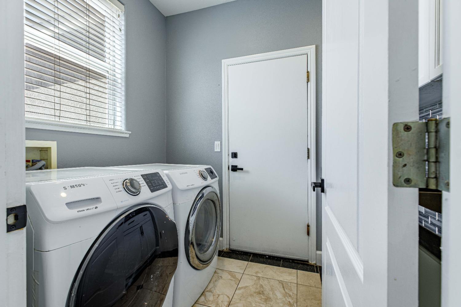 Detail Gallery Image 10 of 45 For 4600 via Terreno, Modesto,  CA 95357 - 4 Beds | 2/1 Baths