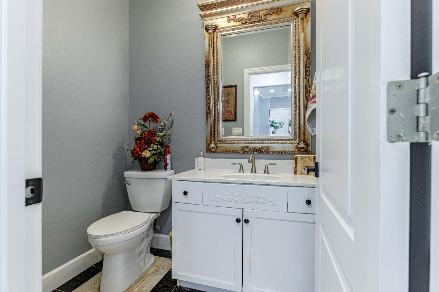 Detail Gallery Image 11 of 45 For 4600 via Terreno, Modesto,  CA 95357 - 4 Beds | 2/1 Baths