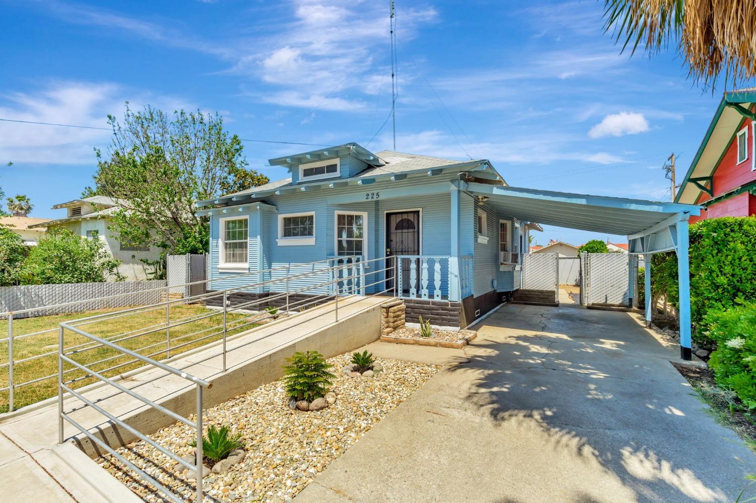Detail Gallery Image 3 of 42 For 522 K St, Los Banos,  CA 93635 - 3 Beds | 1 Baths