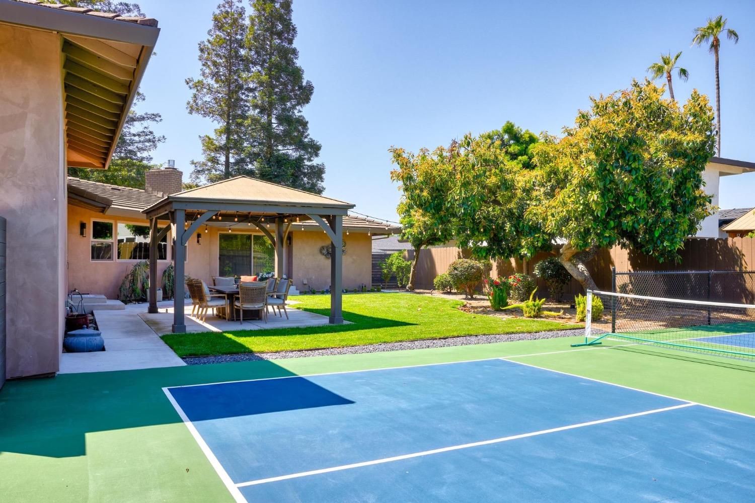 Detail Gallery Image 6 of 65 For 23271 S Pebble Beach Ln, Ripon,  CA 95366 - 3 Beds | 3 Baths