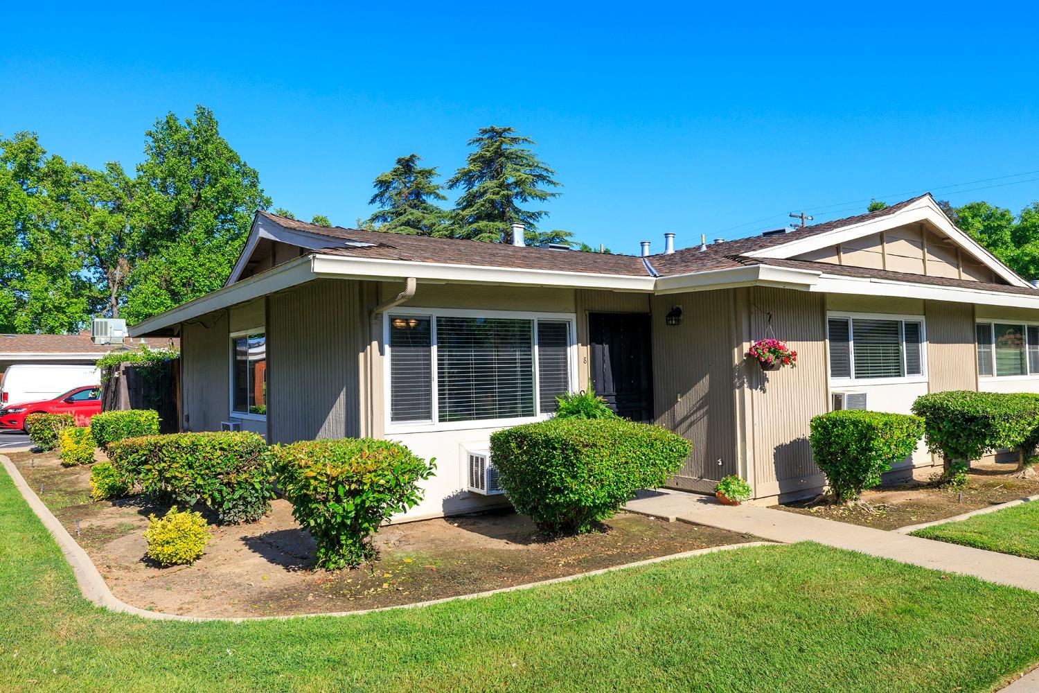 Detail Gallery Image 3 of 39 For 2700 Macdougal St #8,  Modesto,  CA 95350 - 2 Beds | 1 Baths