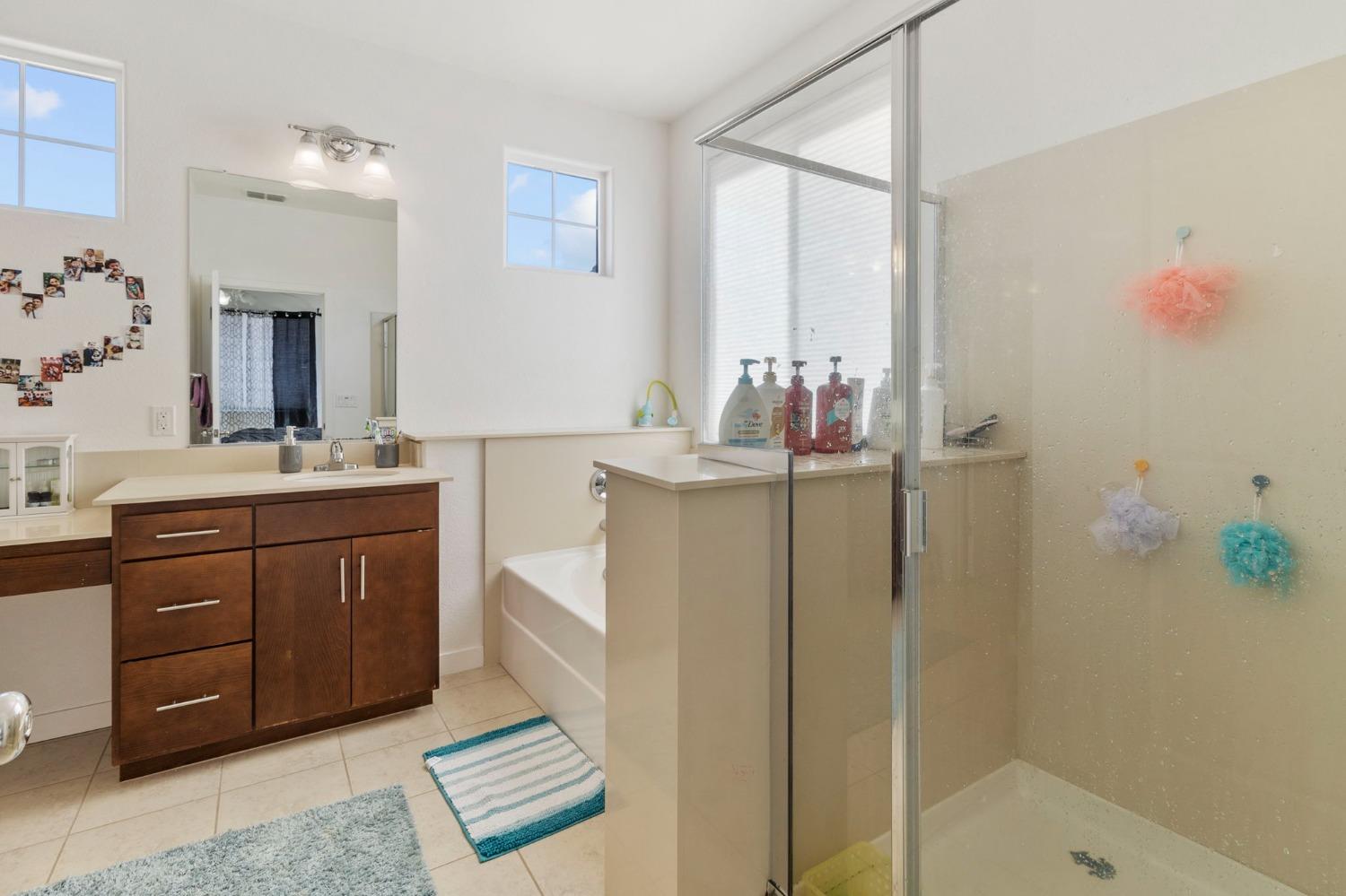 Detail Gallery Image 16 of 29 For 20744 Fairway Dr, Patterson,  CA 95363 - 5 Beds | 3/1 Baths