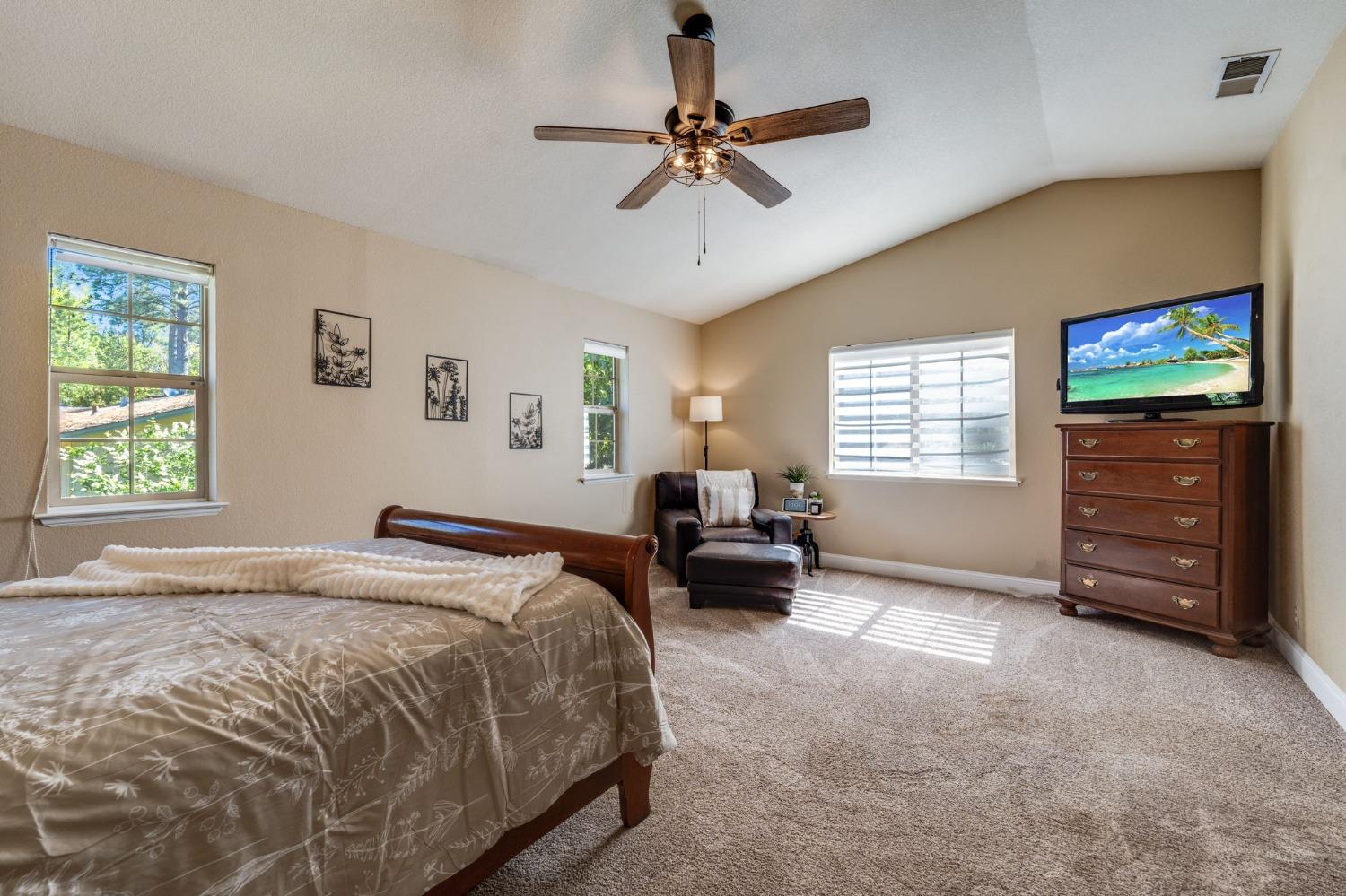 Camino Heights Drive, Camino, California image 17