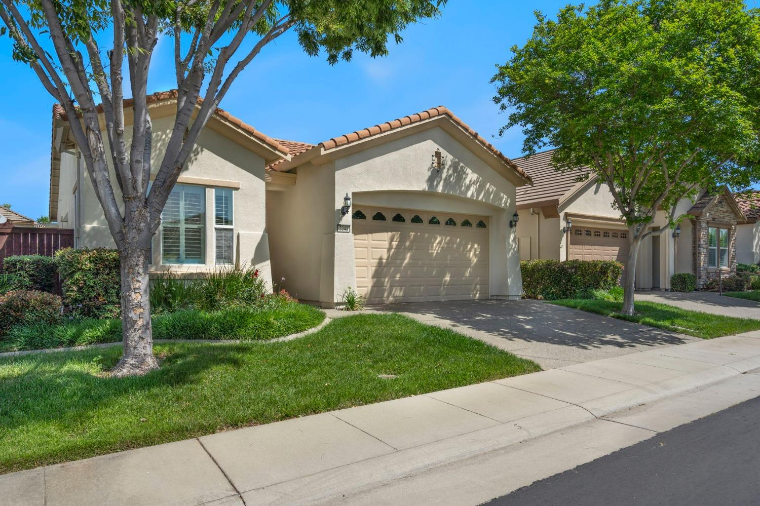 Ashton Drive, Roseville, California image 2