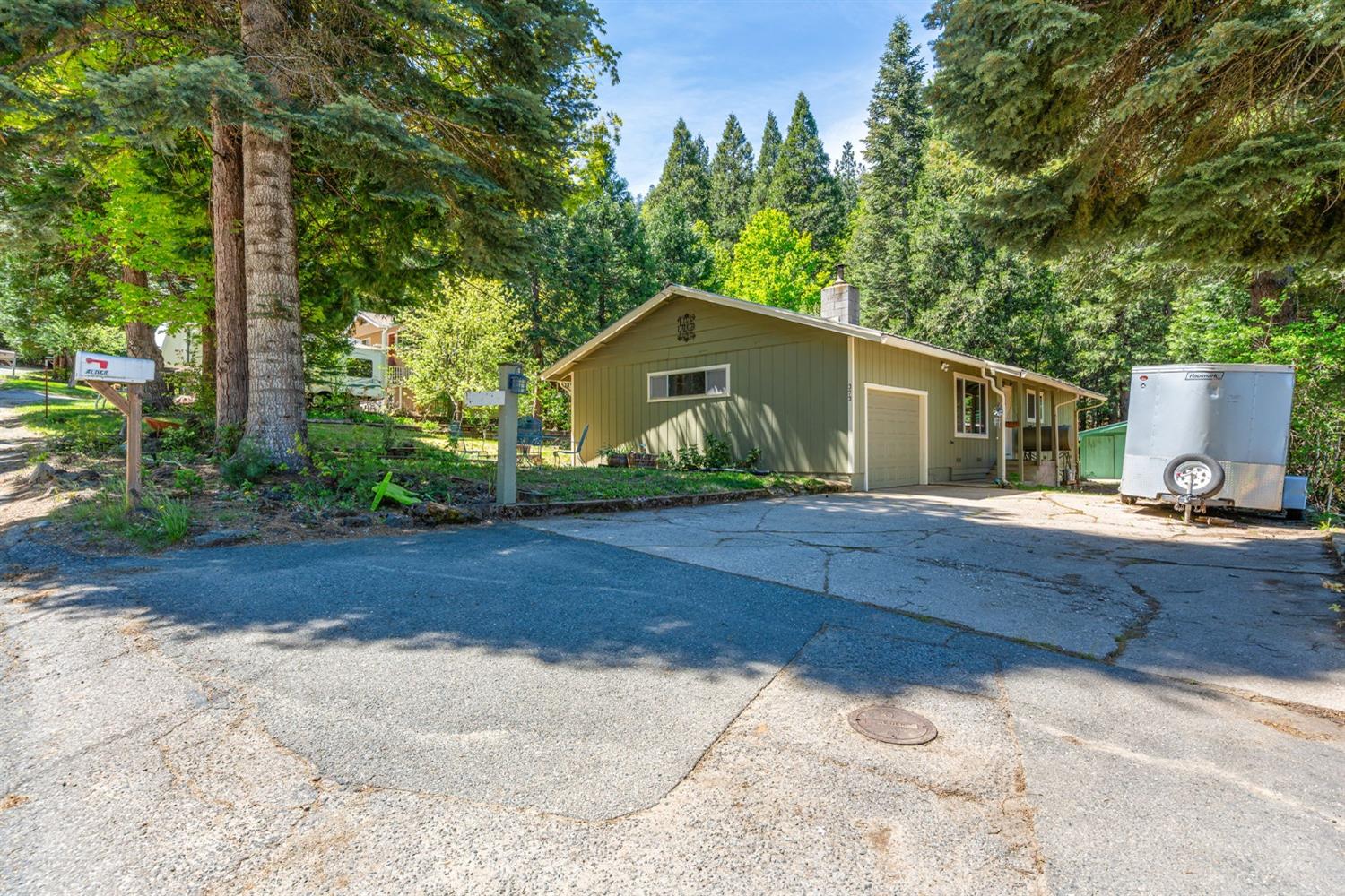 Detail Gallery Image 1 of 23 For 373 Alder St, Quincy,  CA 95971 - 3 Beds | 2 Baths