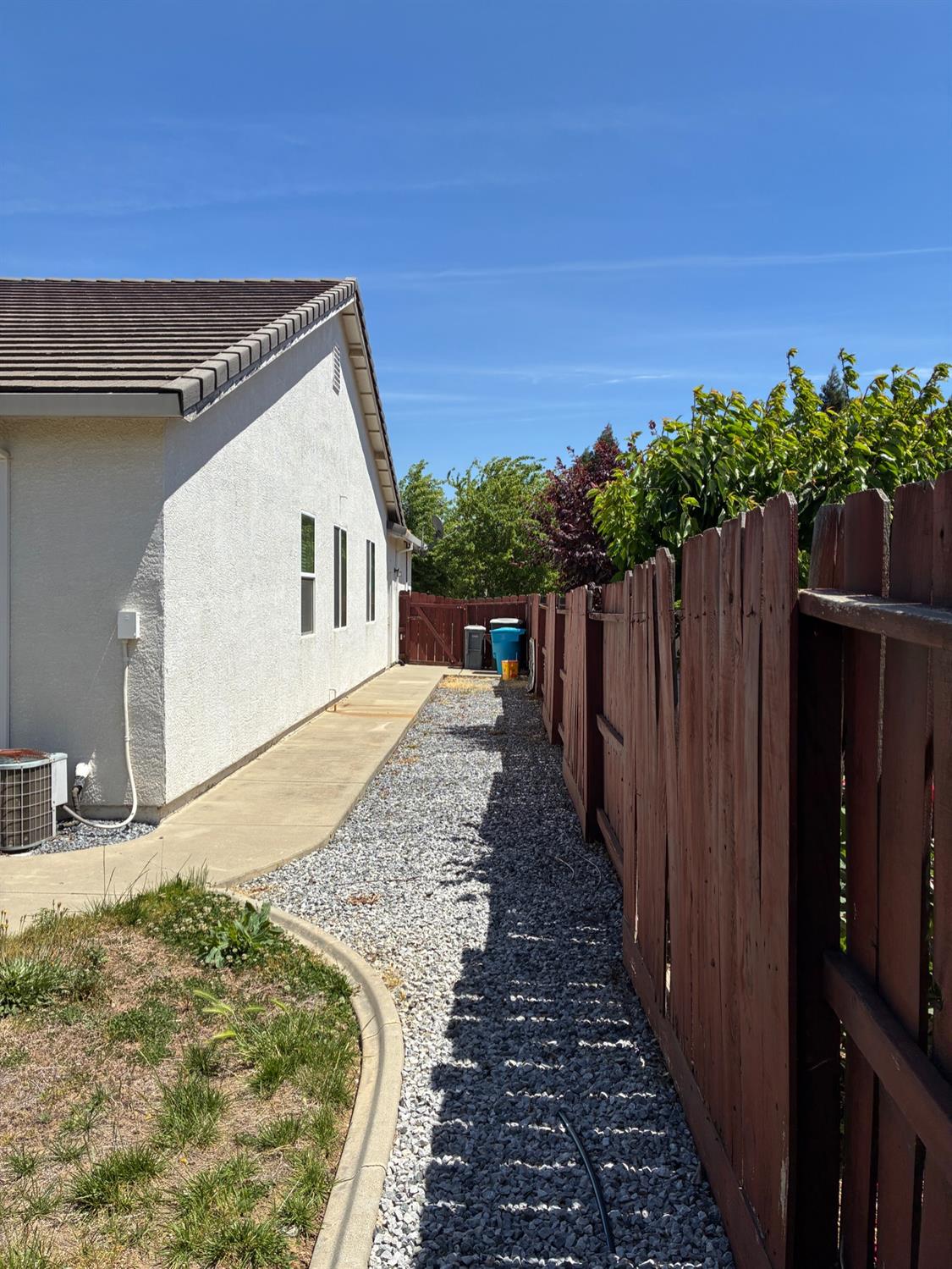 Oregon Way, Yuba City, California image 31