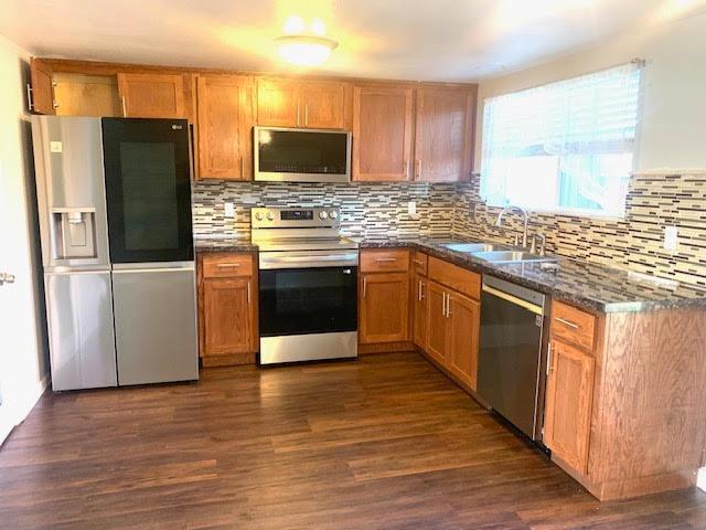 Detail Gallery Image 3 of 16 For 1664 W North Bear Creek Dr, Merced,  CA 95348 - 2 Beds | 1/1 Baths