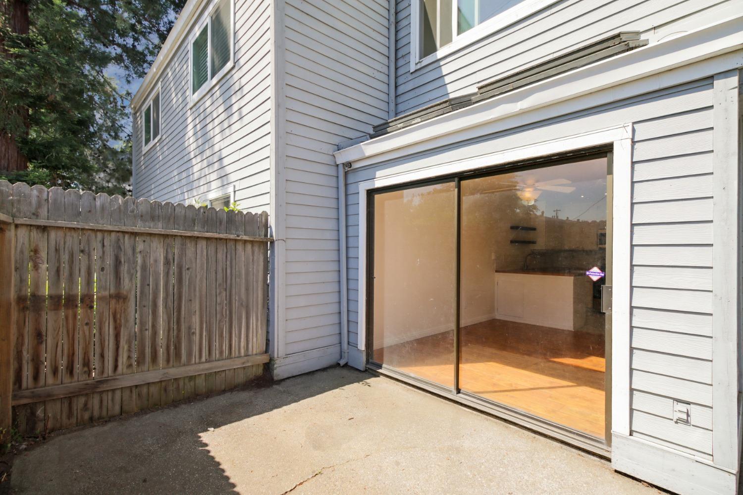 Photo #3: 225057692 Listing 