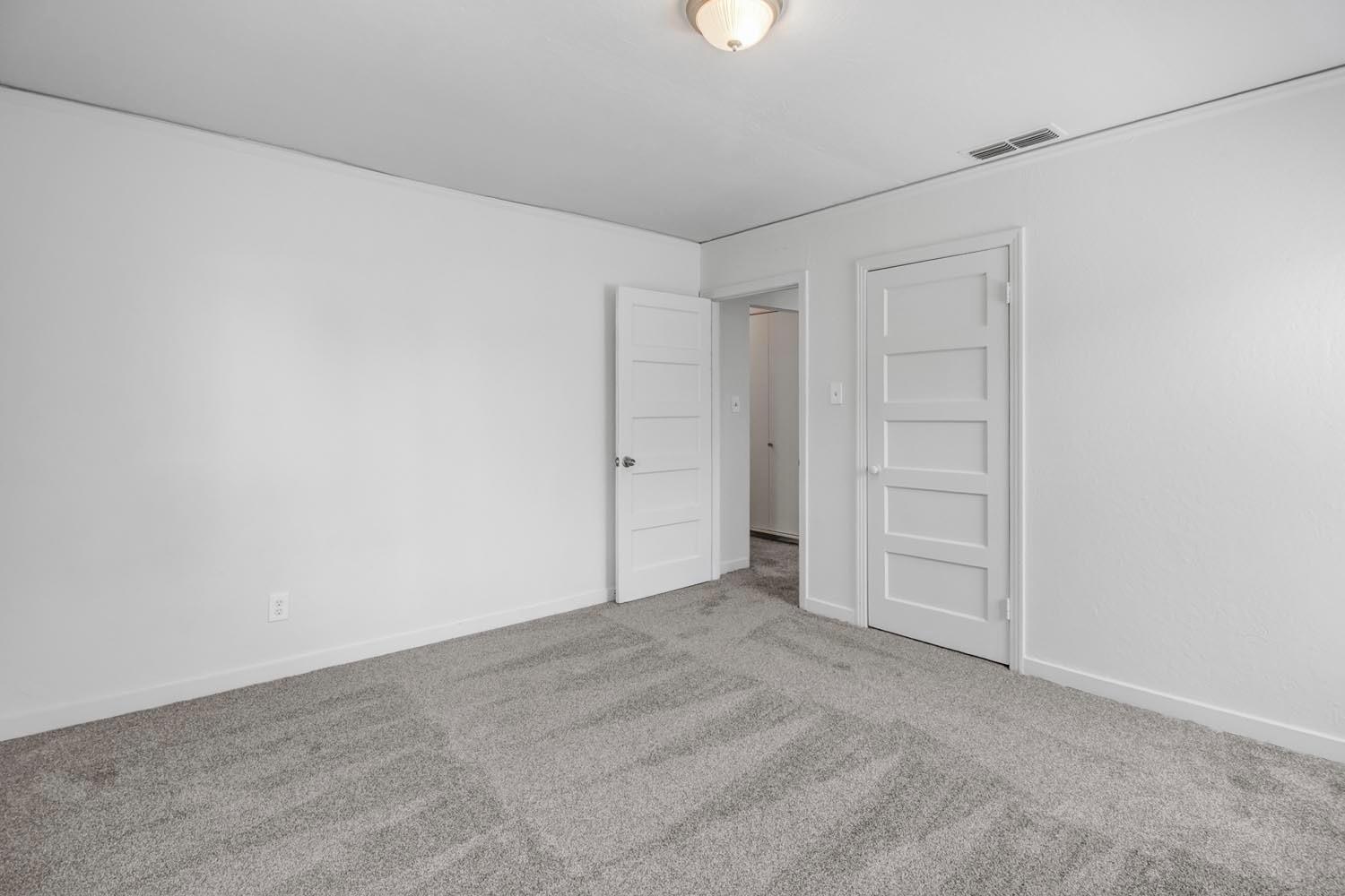 Detail Gallery Image 32 of 44 For 5720 Ortega St, Sacramento,  CA 95824 - 3 Beds | 2 Baths