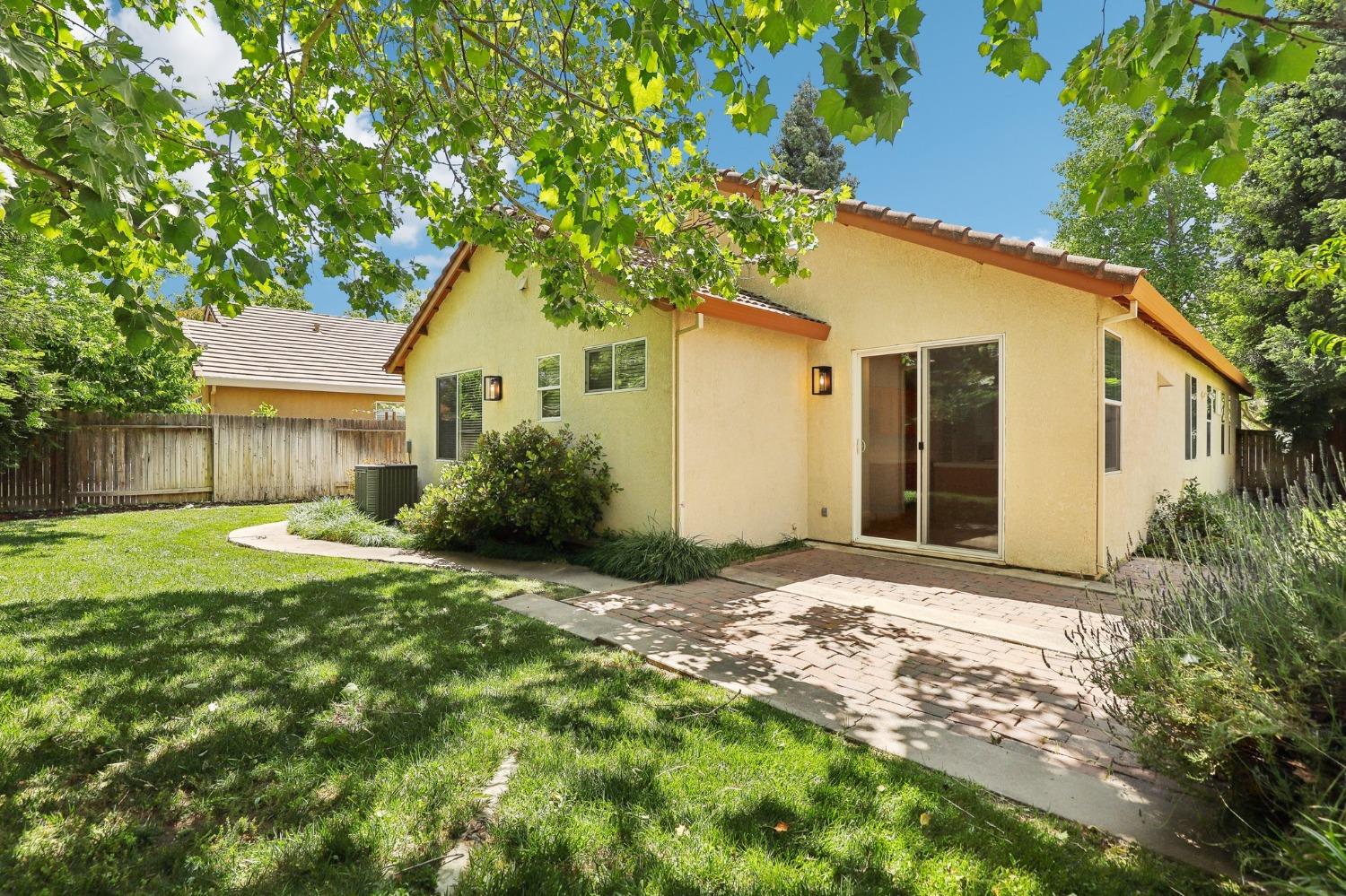 Detail Gallery Image 32 of 43 For 1707 Danbrook Dr, Sacramento,  CA 95835 - 3 Beds | 2 Baths