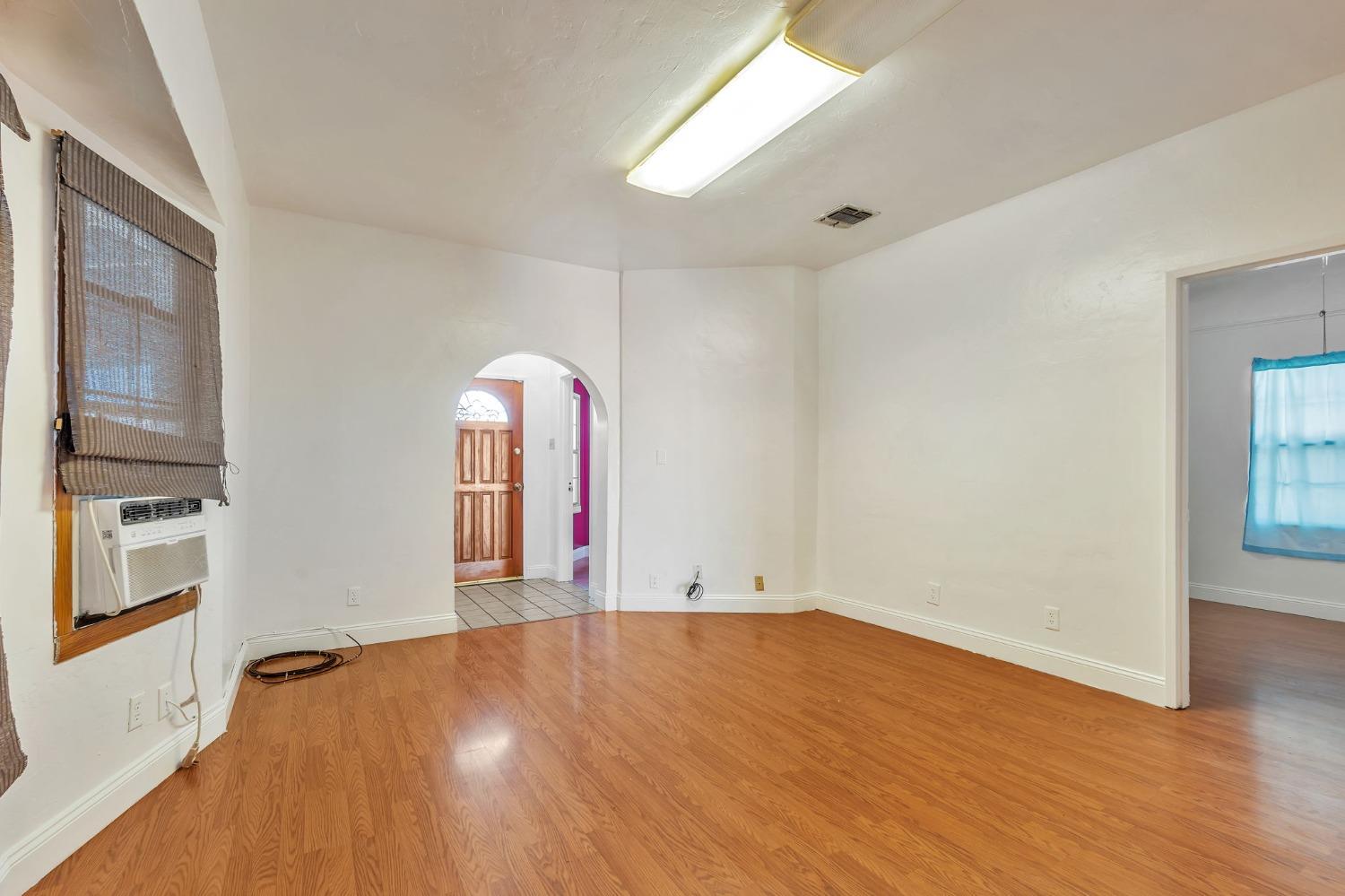 Detail Gallery Image 10 of 42 For 522 K St, Los Banos,  CA 93635 - 3 Beds | 1 Baths