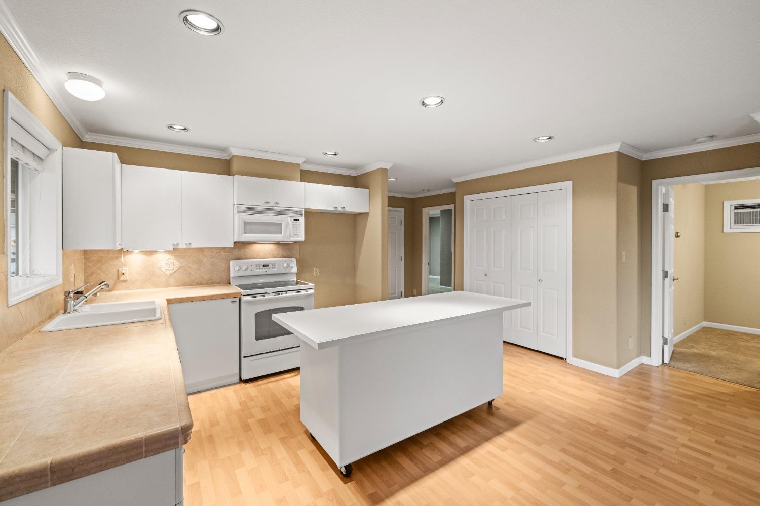 Detail Gallery Image 35 of 69 For 2060 Onion Flat, Cool,  CA 95614 - 4 Beds | 3 Baths