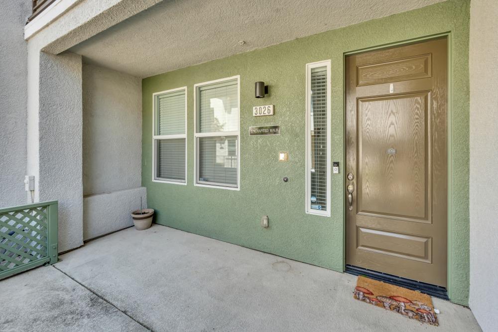 Photo #2: 225058372 Listing 