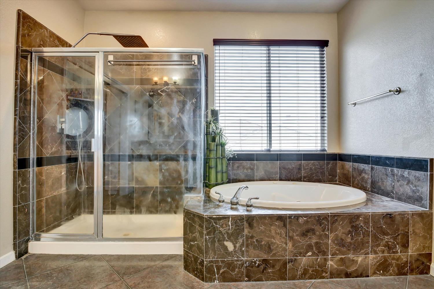 Detail Gallery Image 46 of 65 For 9500 Chicory Field Way, Elk Grove,  CA 95624 - 5 Beds | 4 Baths