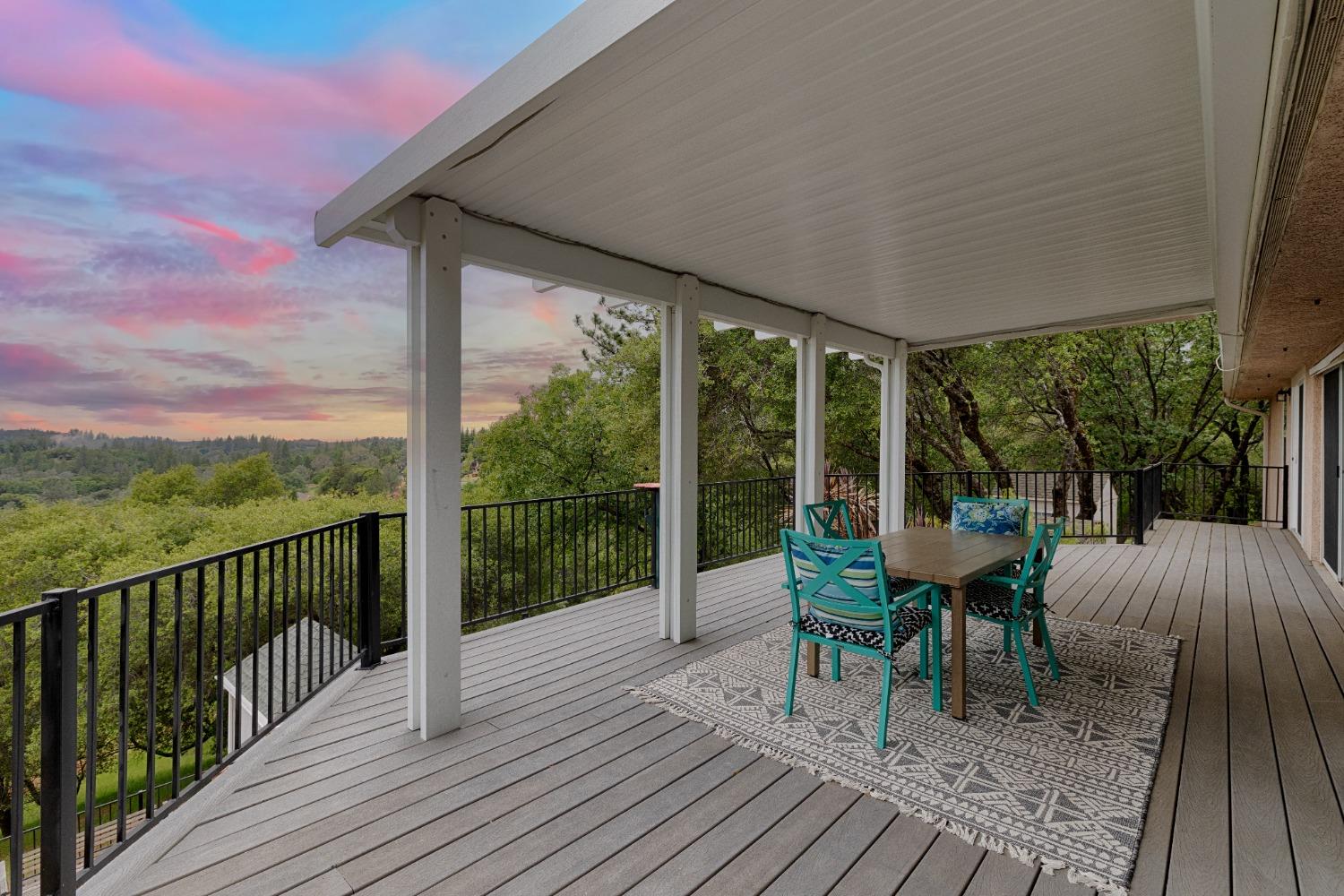 Detail Gallery Image 19 of 69 For 2060 Onion Flat, Cool,  CA 95614 - 4 Beds | 3 Baths