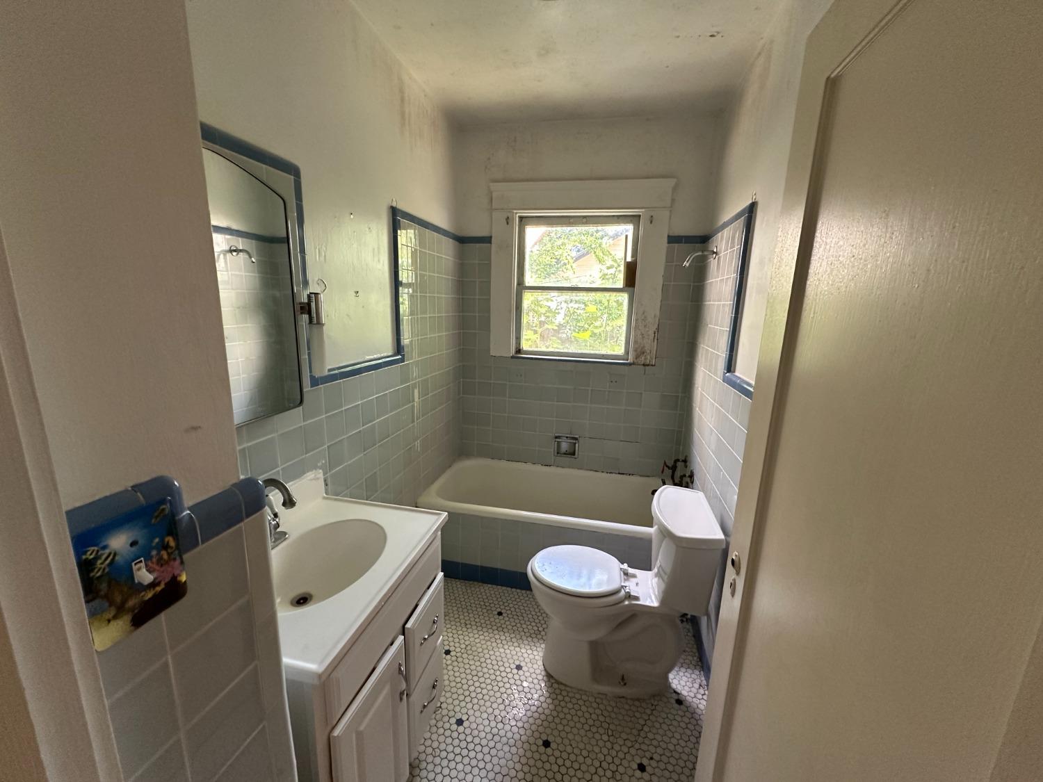 Detail Gallery Image 14 of 33 For 845 4th St, Woodland,  CA 95695 - 3 Beds | 1 Baths