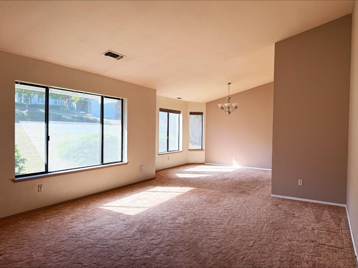 Detail Gallery Image 9 of 33 For 3068 Knollwood Dr, Cameron Park,  CA 95682 - 3 Beds | 2 Baths