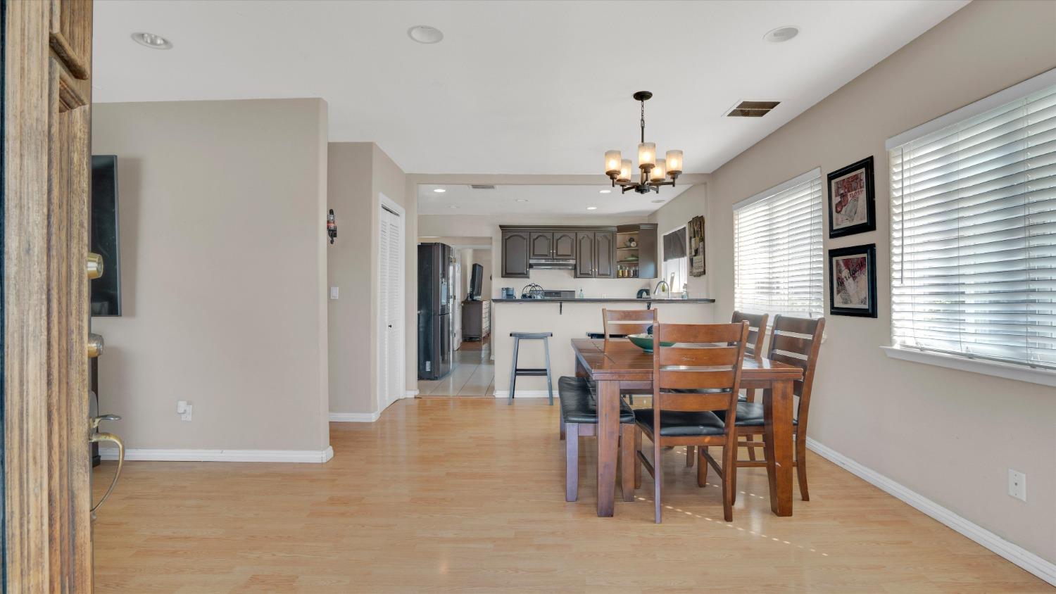 Detail Gallery Image 2 of 19 For 1175 Whitton Ave, San Jose,  CA 95116 - 3 Beds | 3 Baths