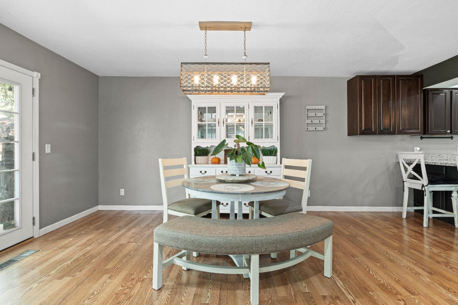 Detail Gallery Image 9 of 45 For 3375 Braniff Ct. Ct, Cameron Park,  CA 95682 - 4 Beds | 2/1 Baths