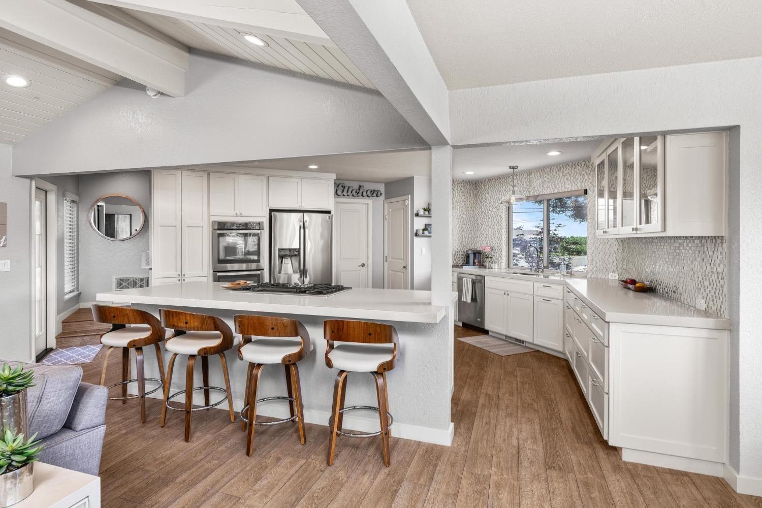 Detail Gallery Image 23 of 65 For 23271 S Pebble Beach Ln, Ripon,  CA 95366 - 3 Beds | 3 Baths
